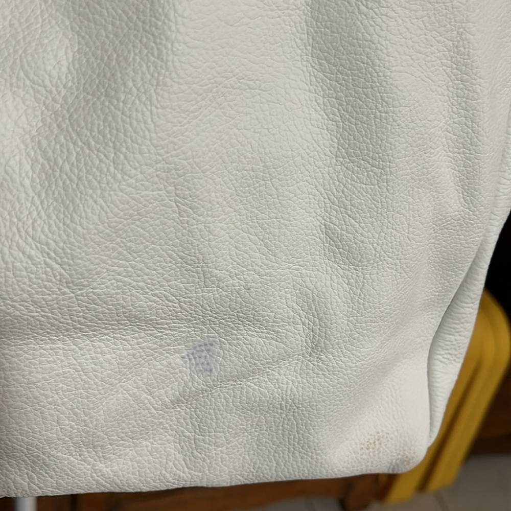 Ampersand As Apostrophe White Leather Tote Bag - Picture 6 of 13